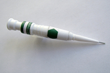 Implanter desechable y biodegradable